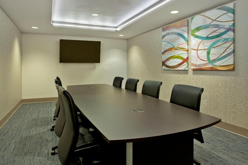 Holiday Inn Express & Suites Austin Downtown - University By IHG - image 11