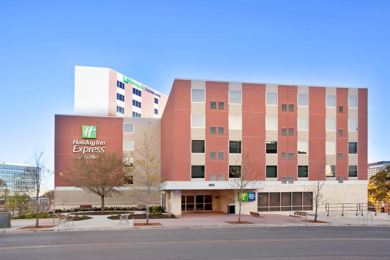Holiday Inn Express & Suites Austin Downtown - University By IHG - image 12