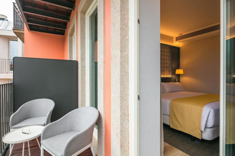 Double Room with Terrace image 3