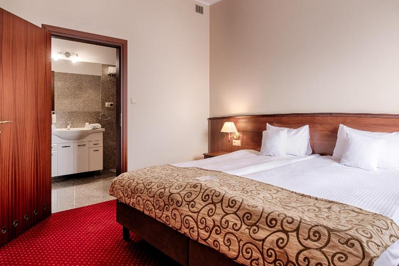 Superior Suite image 2
