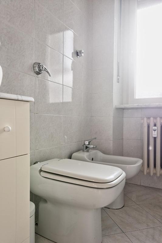 GuestHost - Toc-Toc Apartment a 10 min dall'Ospedale Maria Vittoria - image 15
