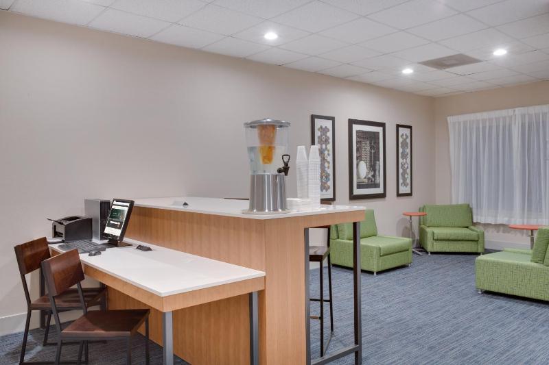 Holiday Inn Express Hotel & Suites Tampa-Fairgrounds-Casino By IHG - image 18