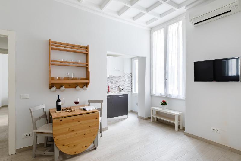 One-Bedroom Apartment image 2