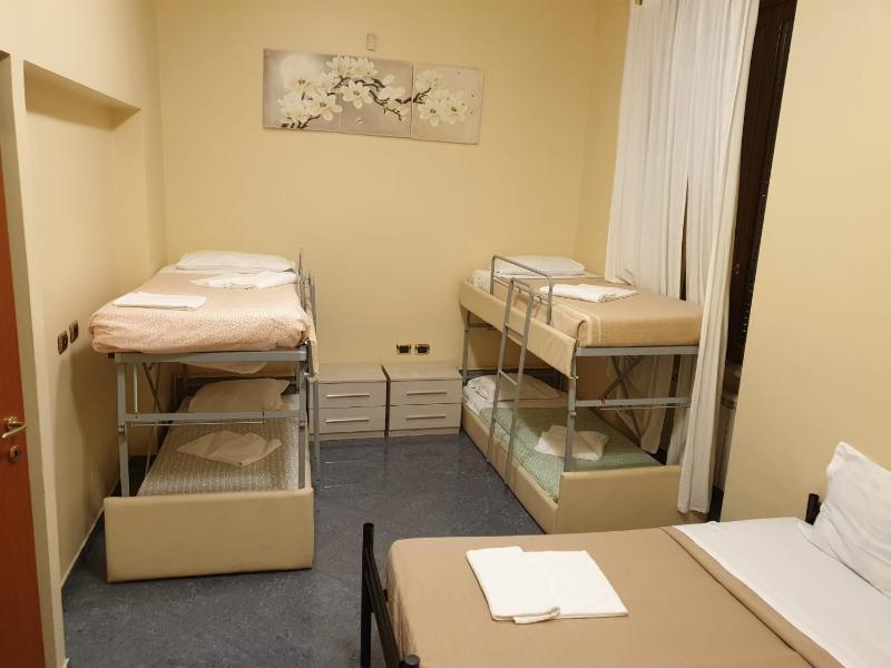 Bed in 4-Bed Mixed Dormitory Room