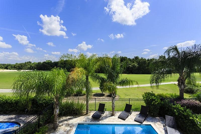 Five-Bedroom House image 3