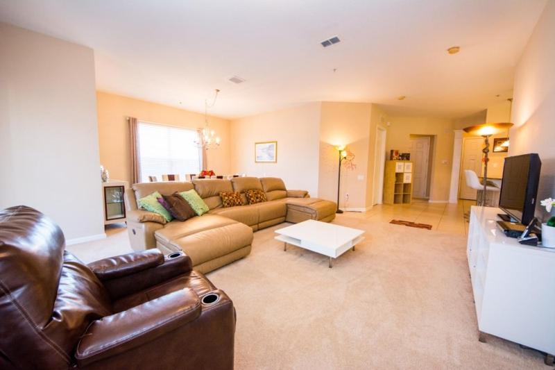 Four-Bedroom Apartment image 3