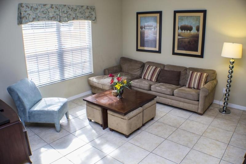 Four-Bedroom Townhouse image 3