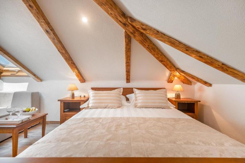 Triple Room - Attic image 4