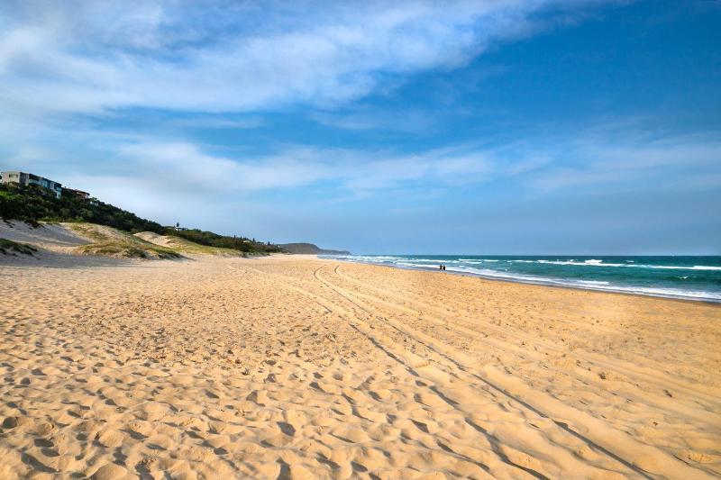 Aqua Promenade Beachfront Holiday Apartments - image 13