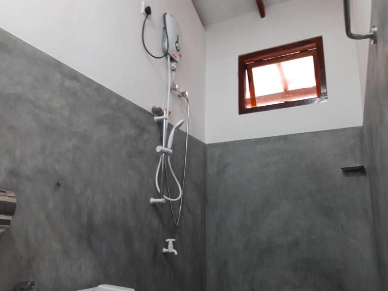 Induwara Guest - image 37