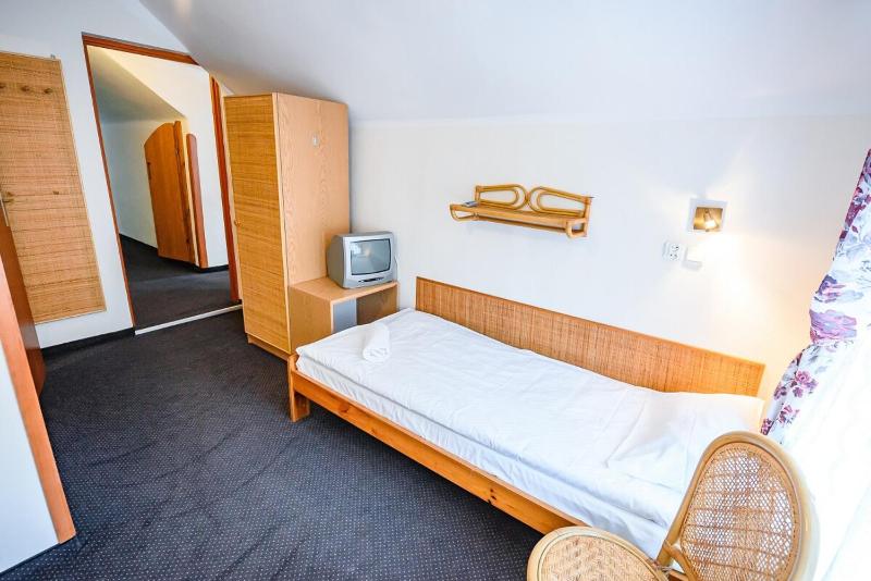 Double Room image 2