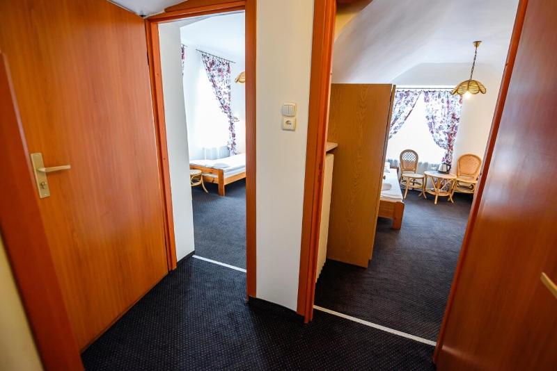 Quadruple Room image 2