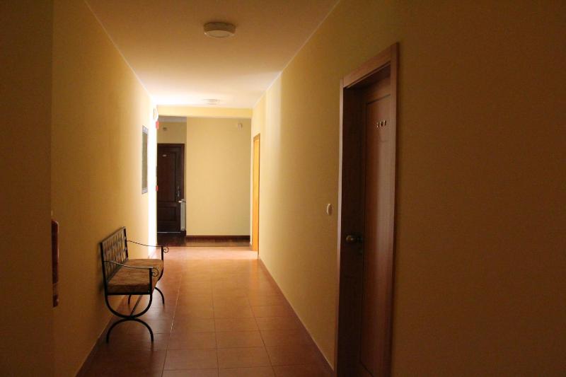 Double Room image 3