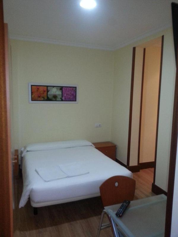 Hostal Ancla Dorada - image 19
