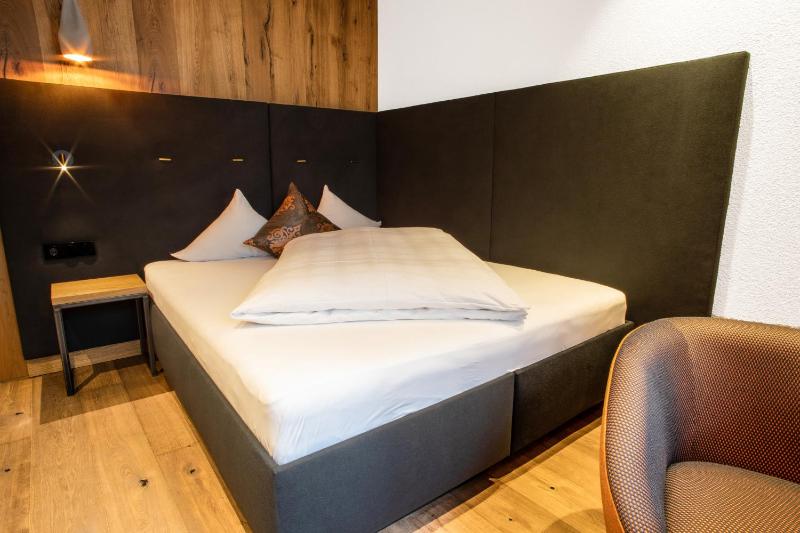 Single Room image 4