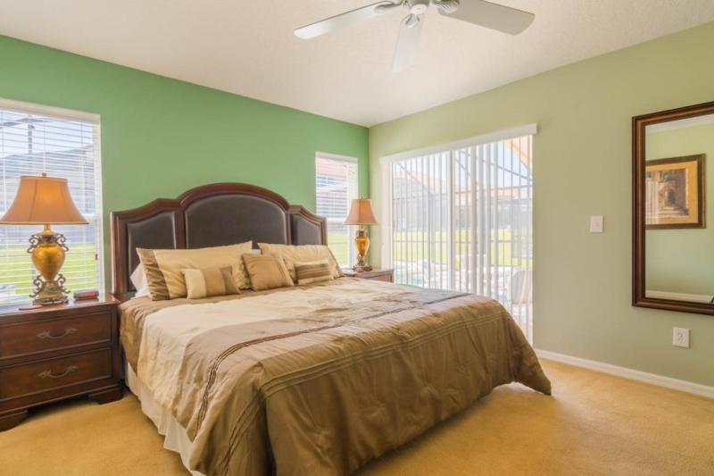 Four-Bedroom Apartment image 3