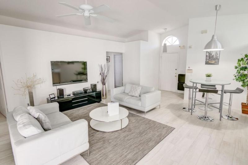 Three-Bedroom House image 2