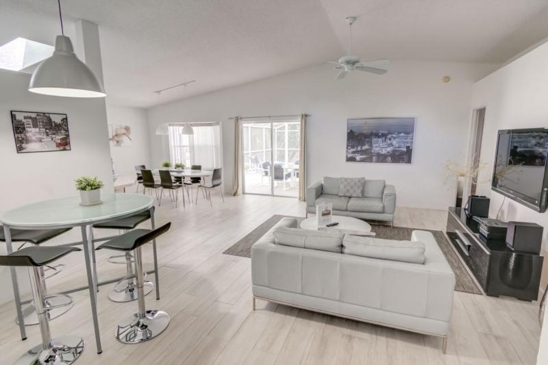 Three-Bedroom House image 3