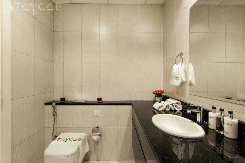 Studio Apartment image 2