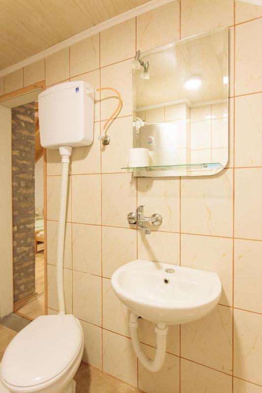 Studio Apartment image 4