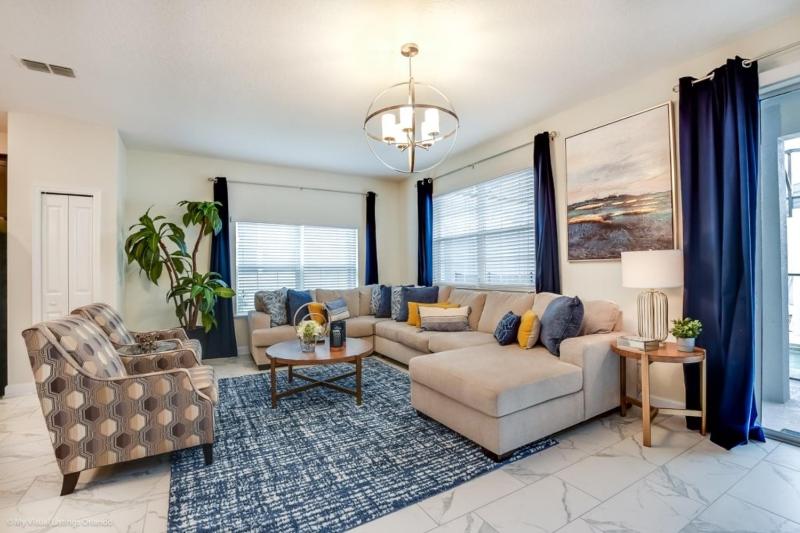 Five-Bedroom Townhouse image 2