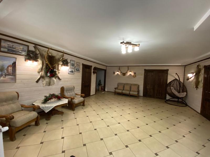 Standard King Room image 2