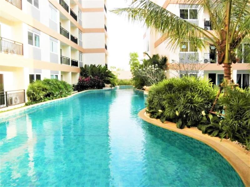 Park Lane Pattaya with large lagoon swimming pool - image 3
