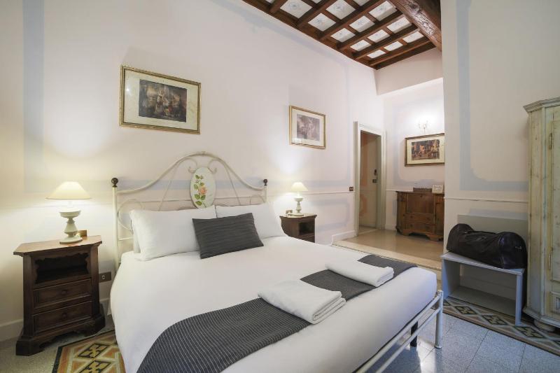 Superior Double Room image 1