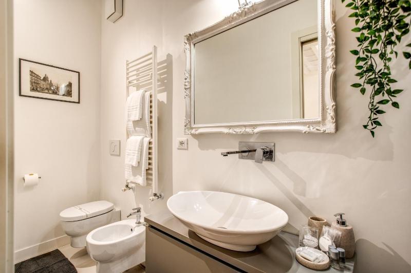 Orange Suites - image 10