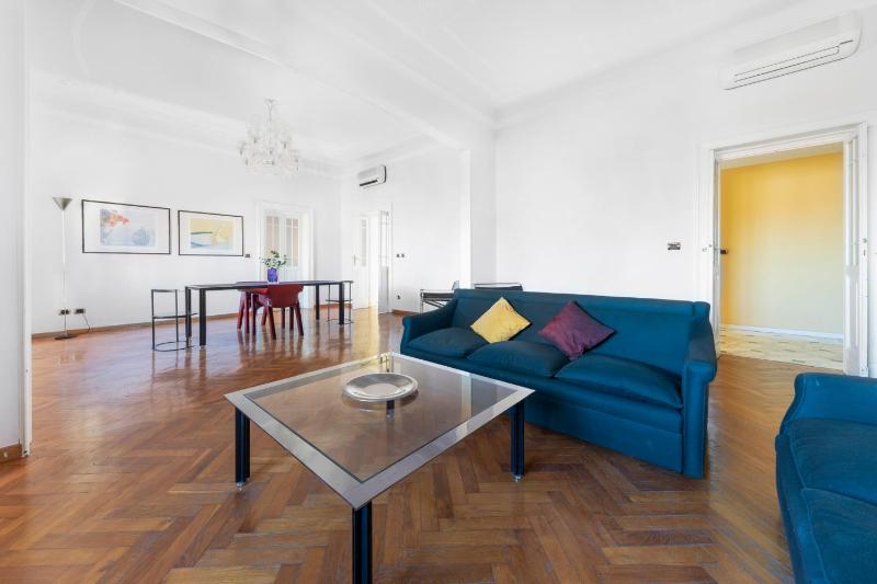 Apartment image 4