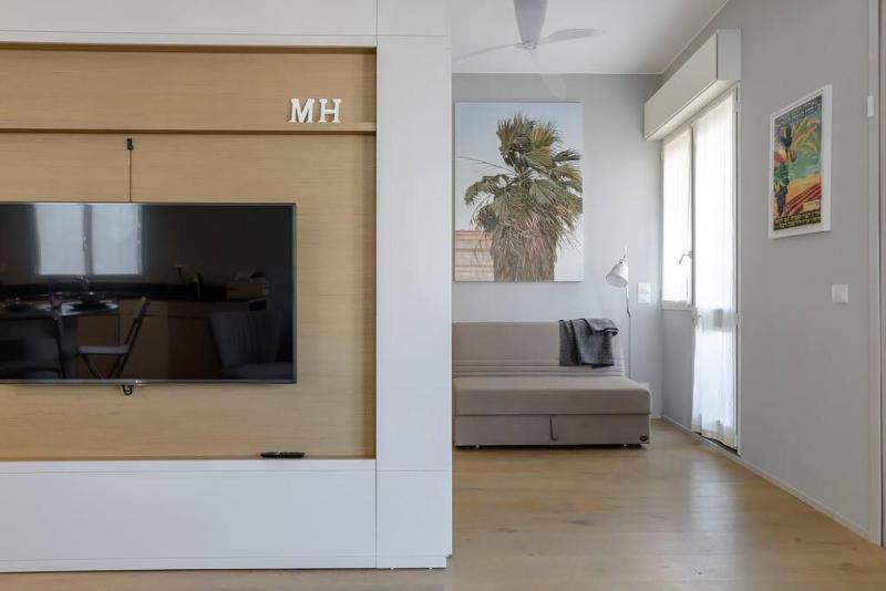 Italian design apartment in Rothschild Blvd - image 7