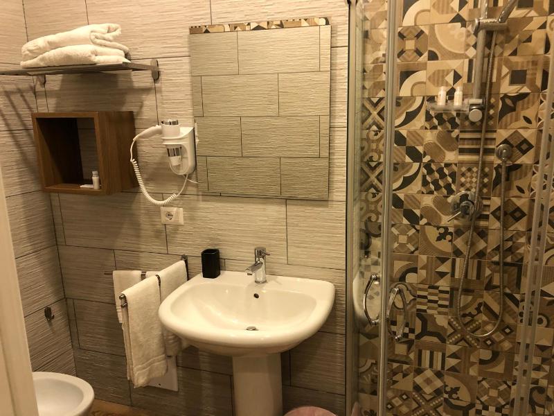 Triple Room image 3
