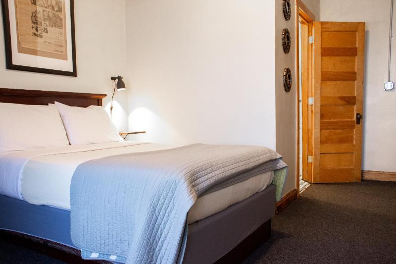 11th Avenue Hostel - image 24