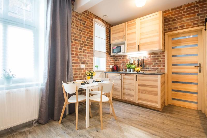 One-Bedroom Apartment image 2