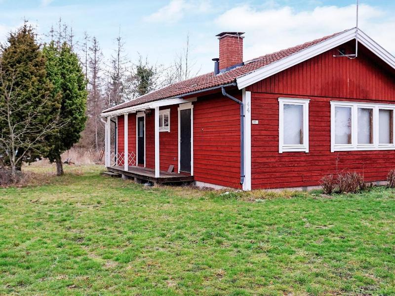 Three-Bedroom Holiday Home  image 3