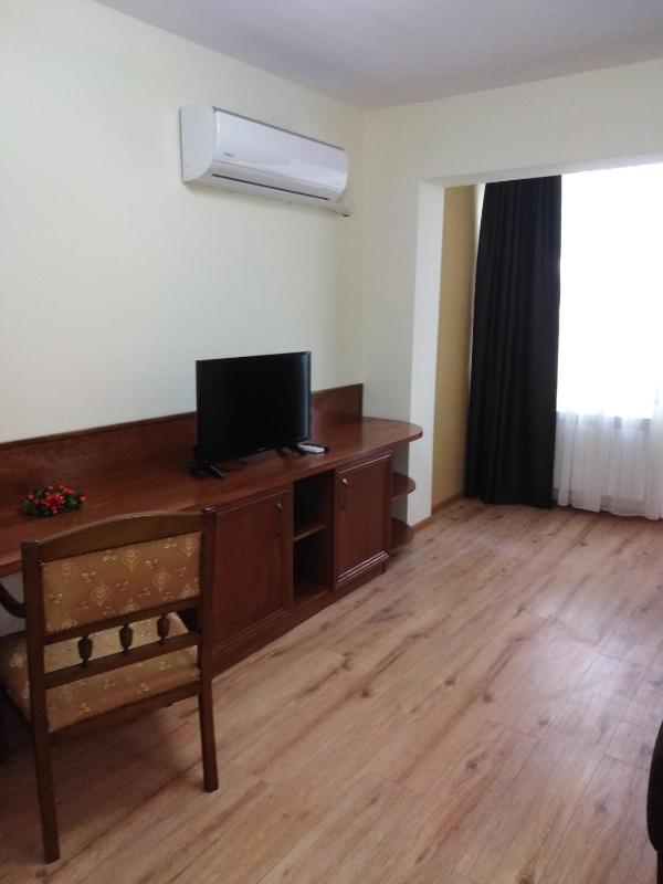 Deluxe Apartment image 2