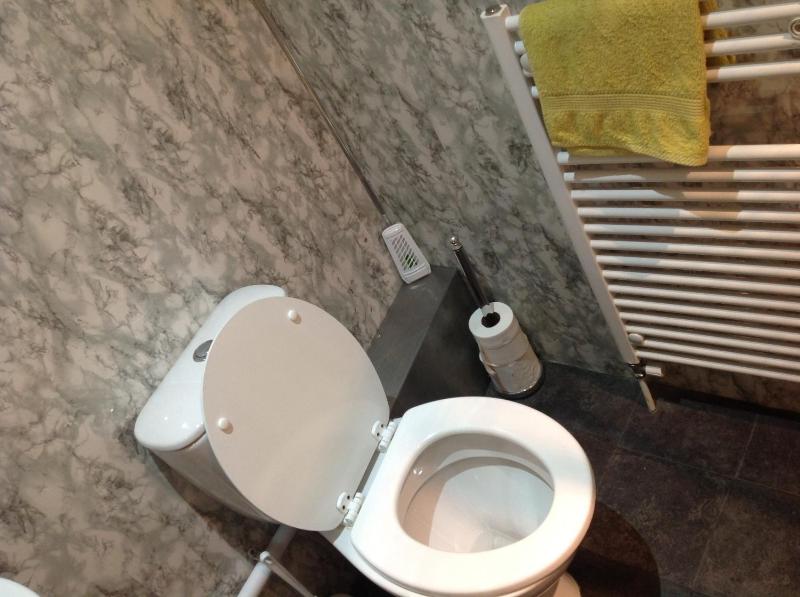 Double or Twin Room image 3