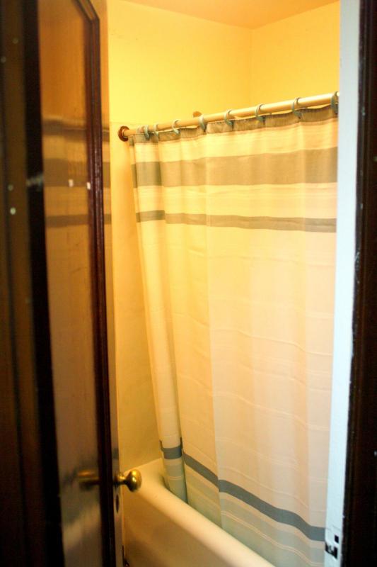 Double Room with Private Bathroom image 2