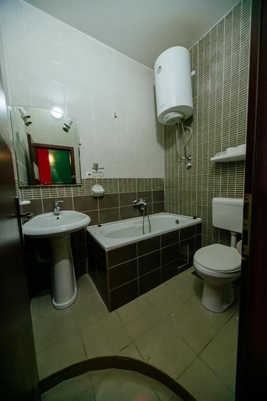 Apartment image 4