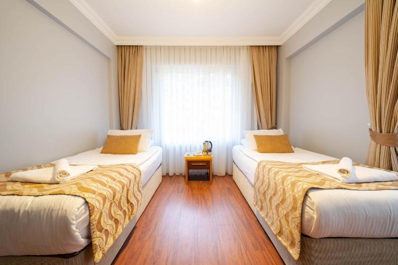 Studio Apartment image 4