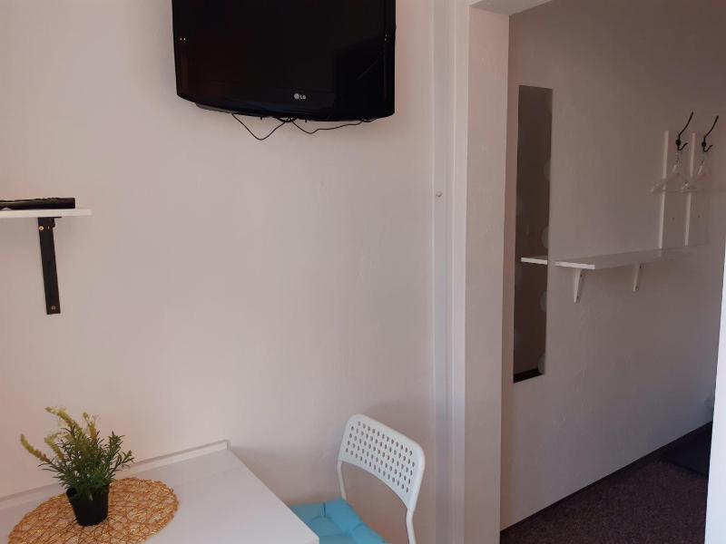 Single Room image 3