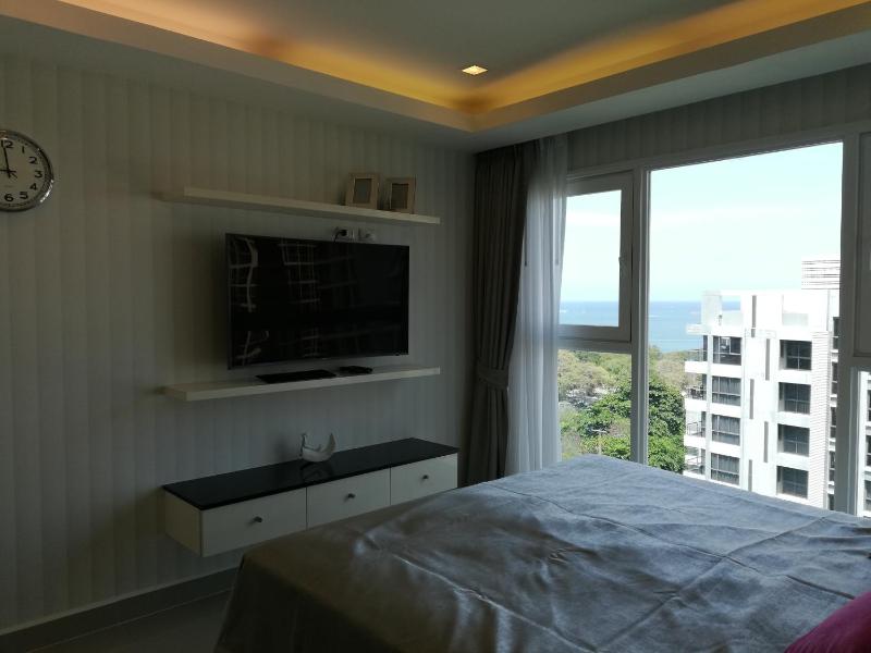 Cosy Beach View Apartments - image 21