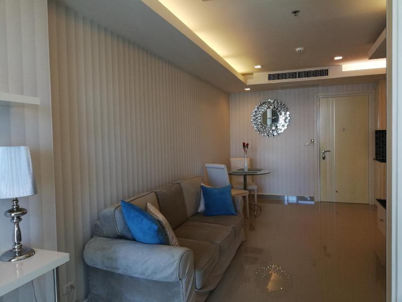 Cosy Beach View Apartments - image 49