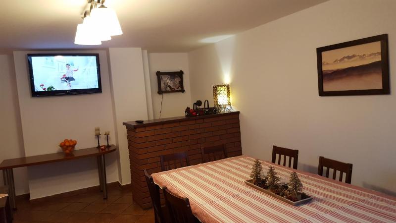 Triple Room with Balcony image 3