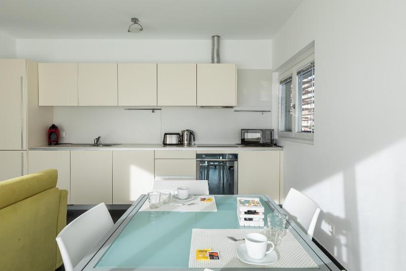 Roggia Apartments by Quokka 360 - Centrally Located Flats with Parking - image 22