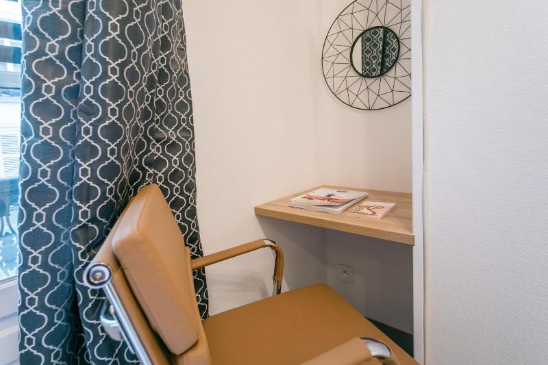 Two-Room Apartment image 2