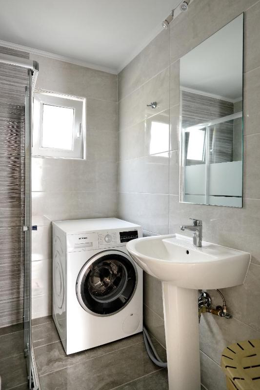 Apartment with Terrace image 4