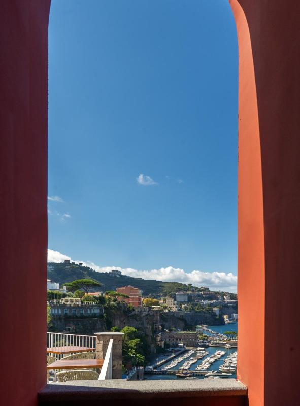 Superior Deluxe Sea View image 4