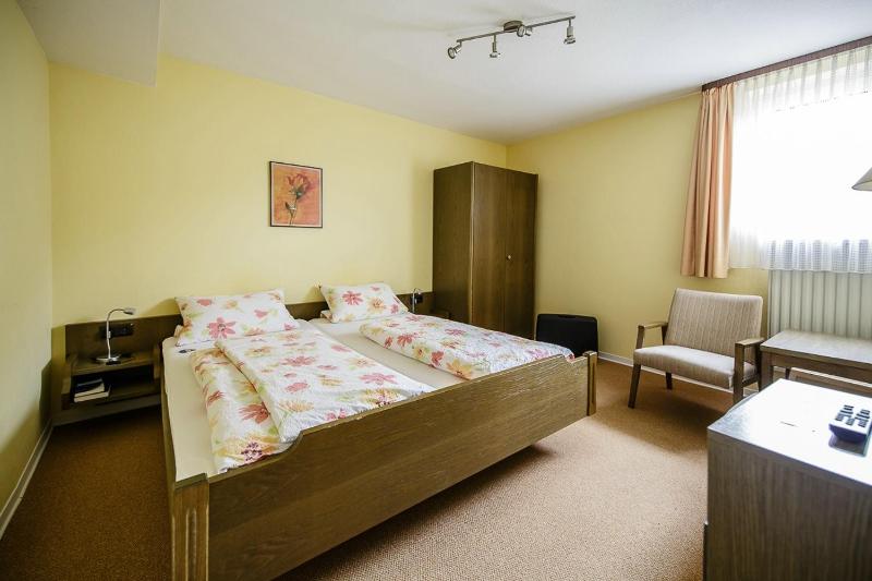 Double Room with Private Bathroom image 4