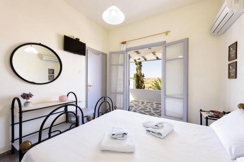 One-Bedroom Apartment (2 Adults) image 4